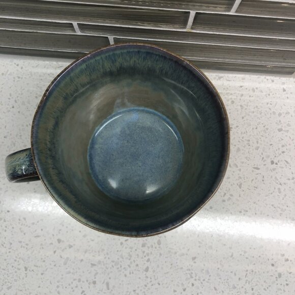 Elegant Blue and Green Ceramic Mug - Picture 3 of 3